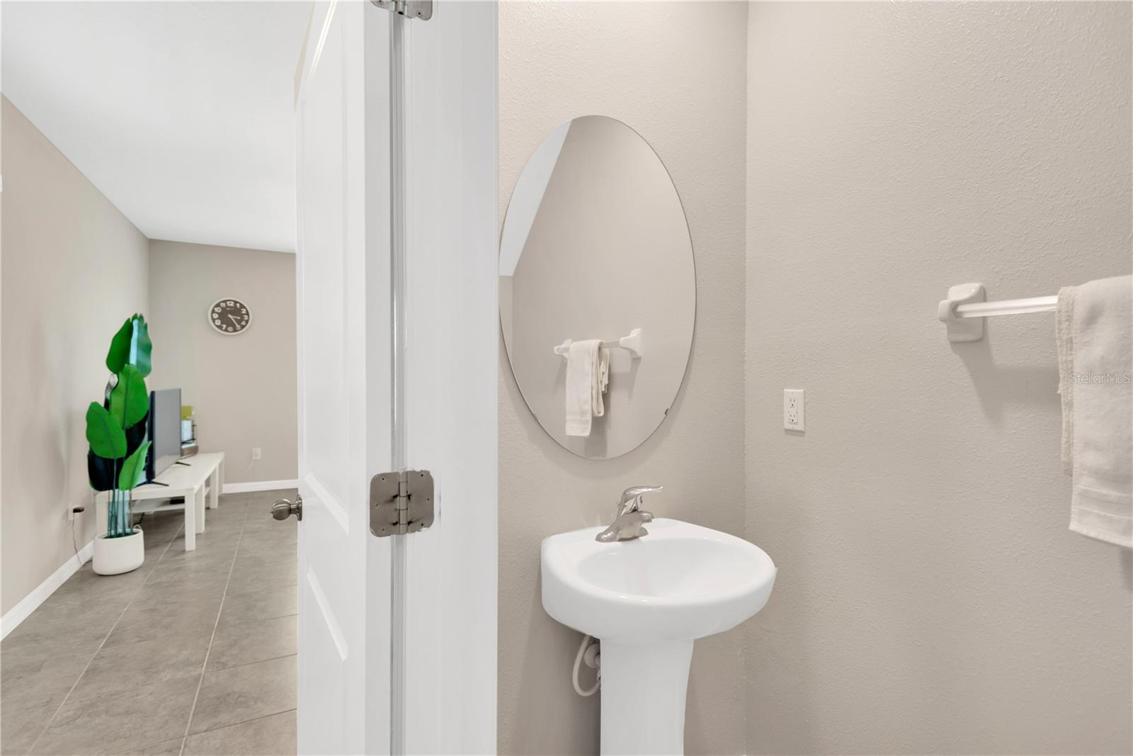 1/2 Bath Downstairs