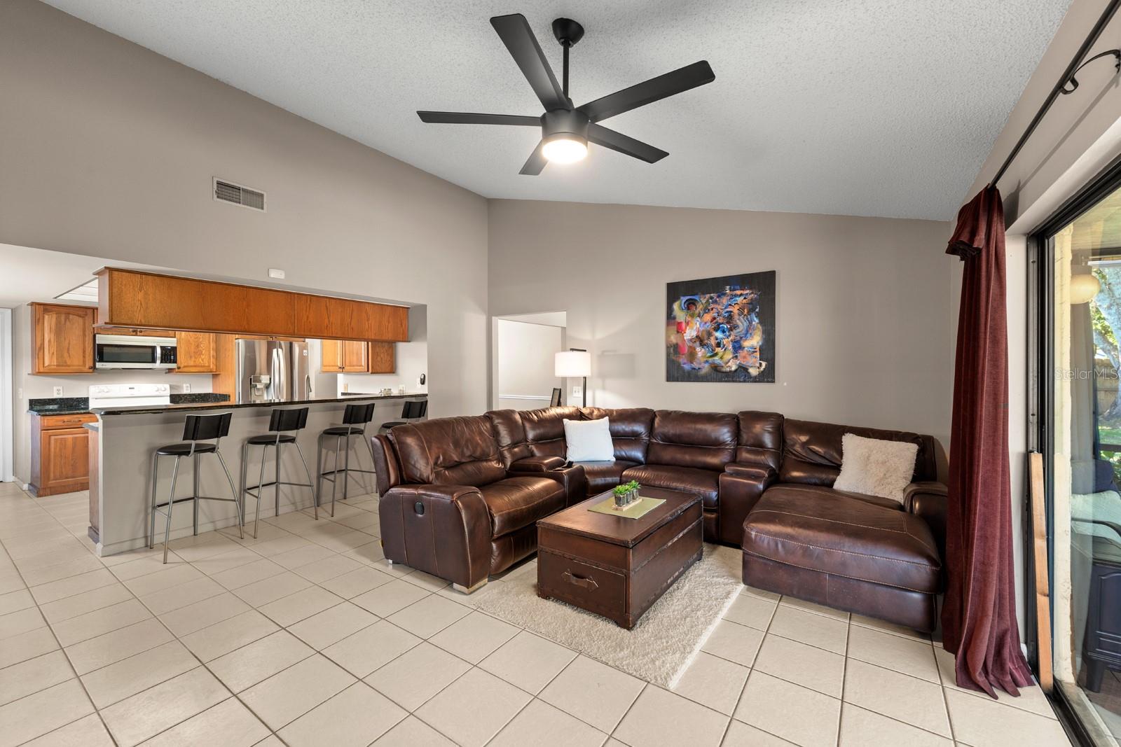 family room / breakfast bar