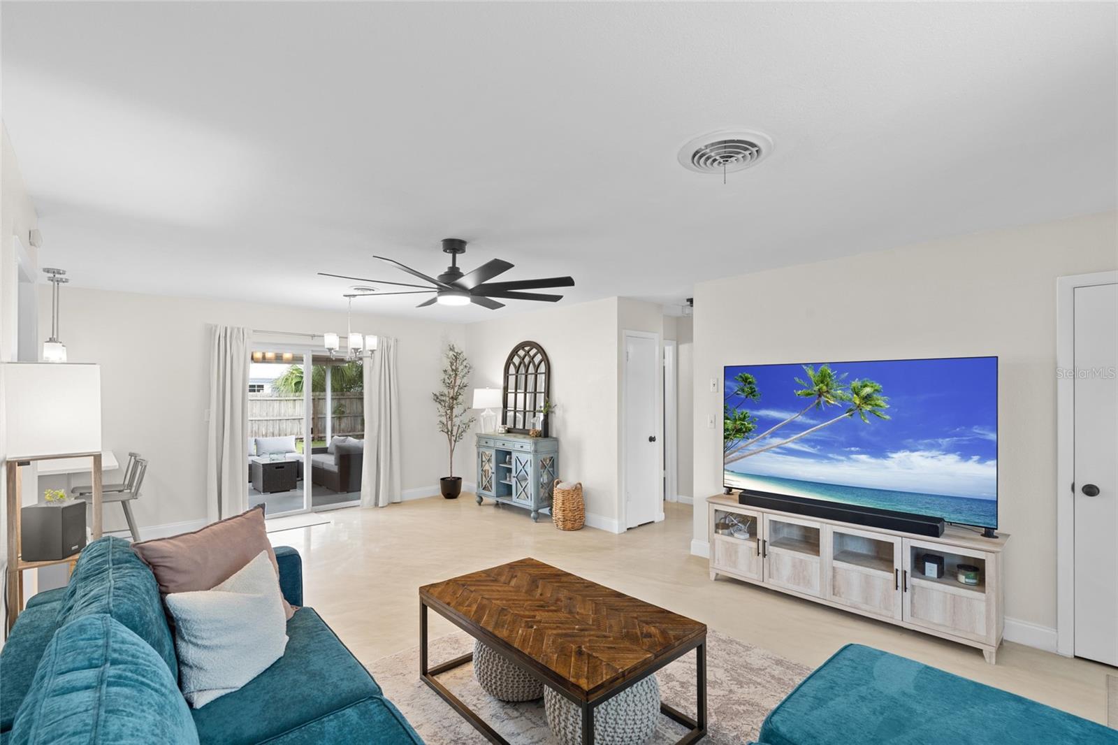 Living Room/Dining Room Combo
