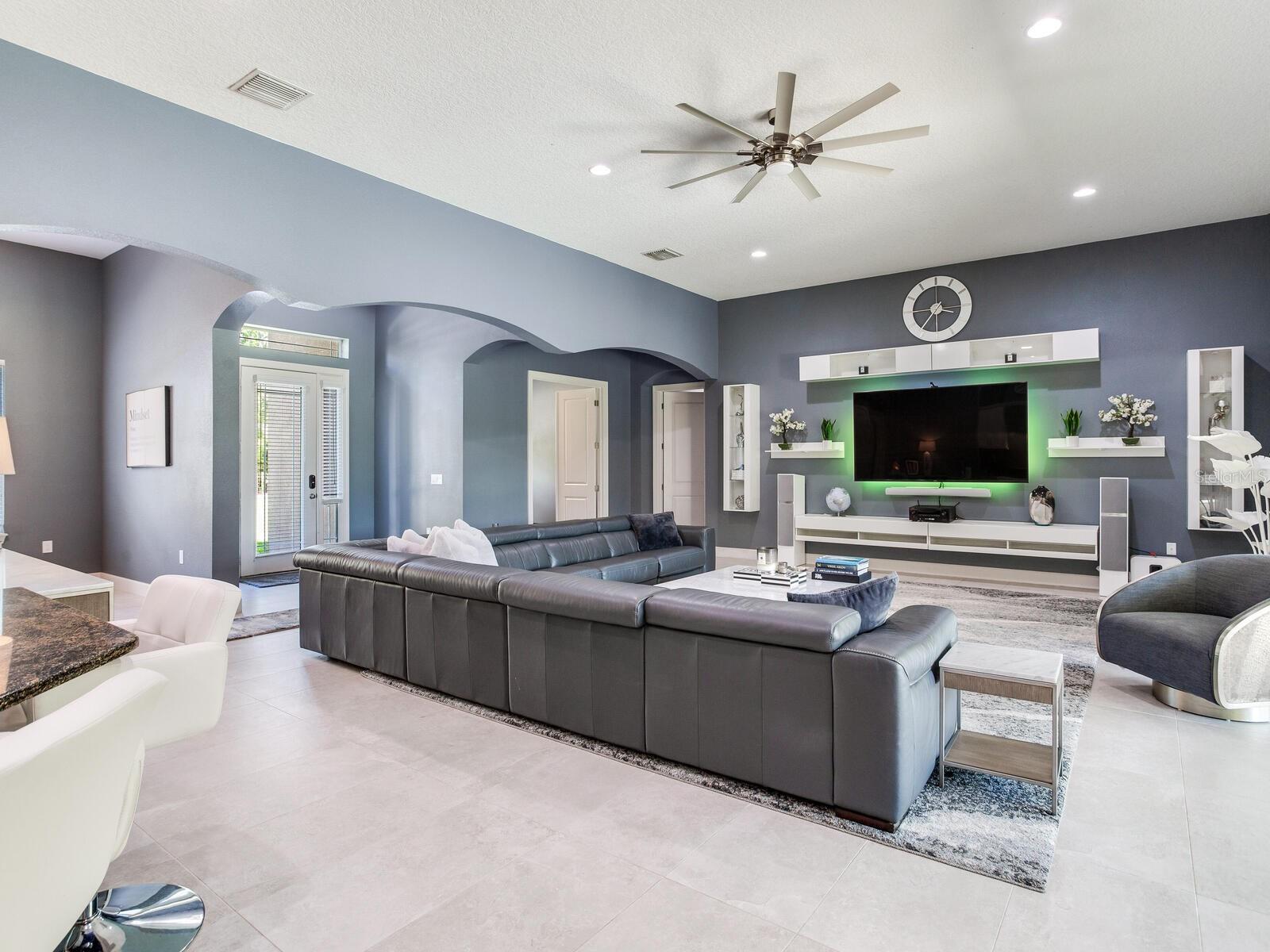 Great Room / Kitchen Combo