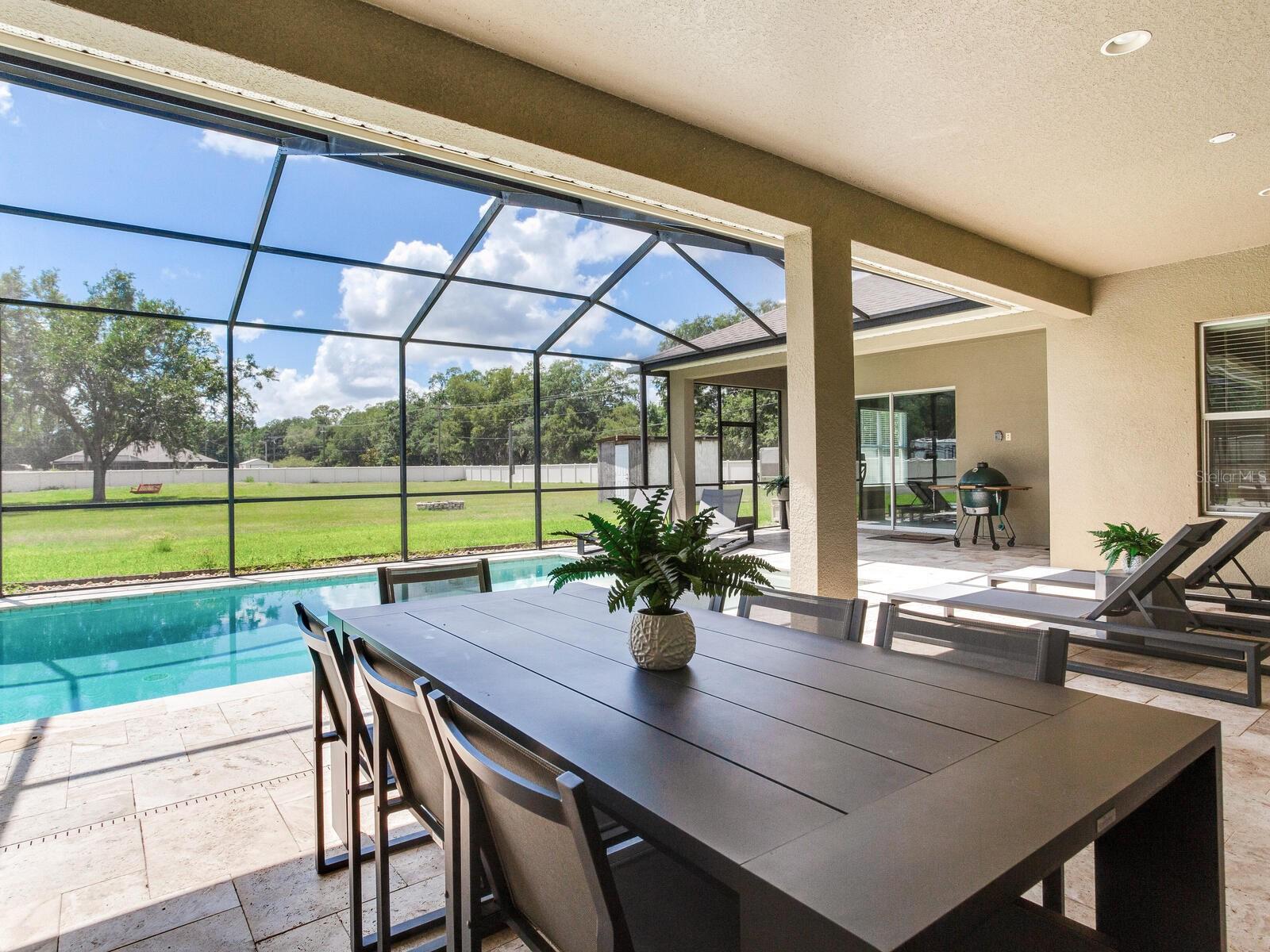 Screened Pool / Patio