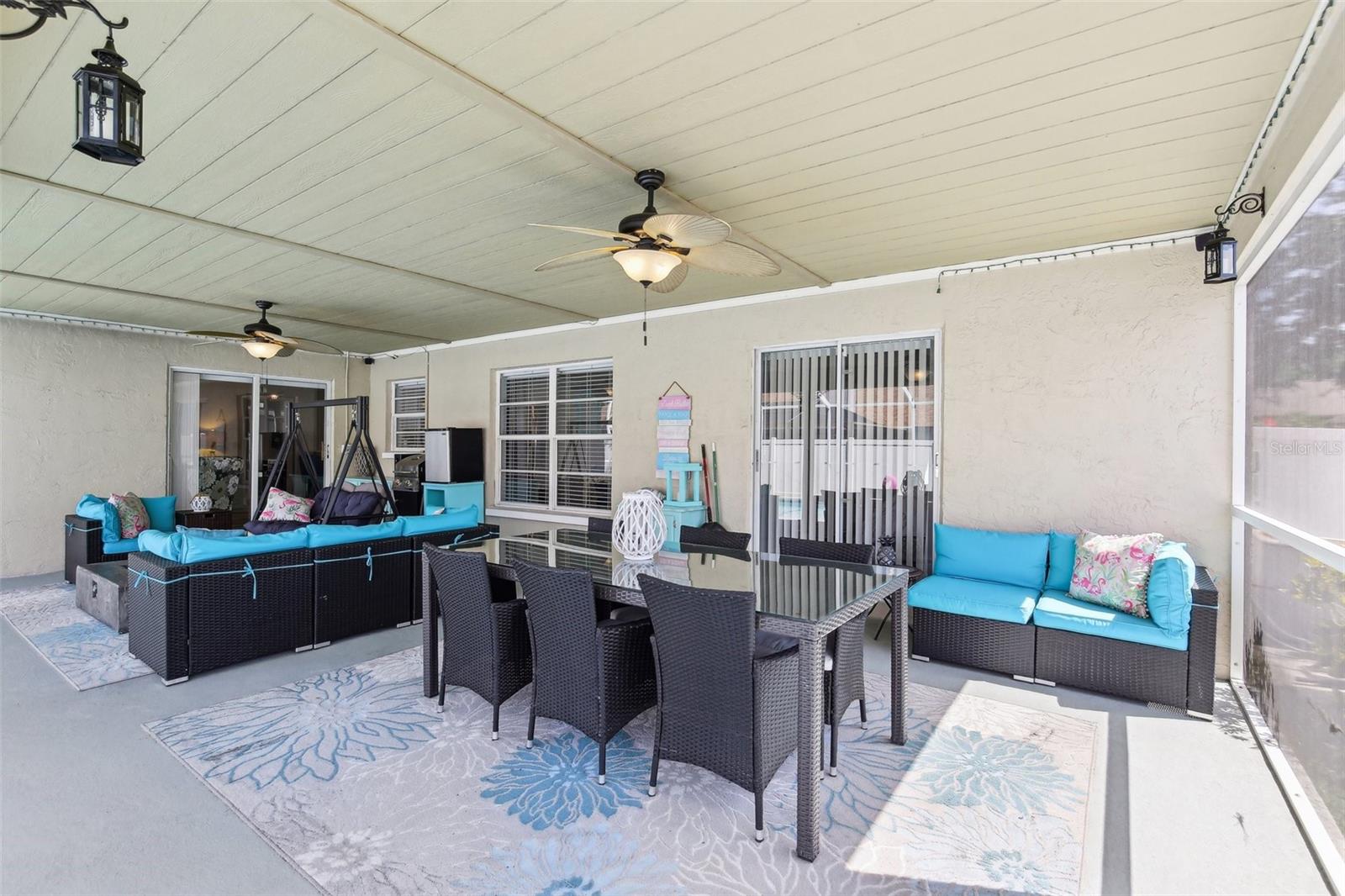 COVERED LANAI LETS YOU ENJOY FINE FLORIDA LIVING