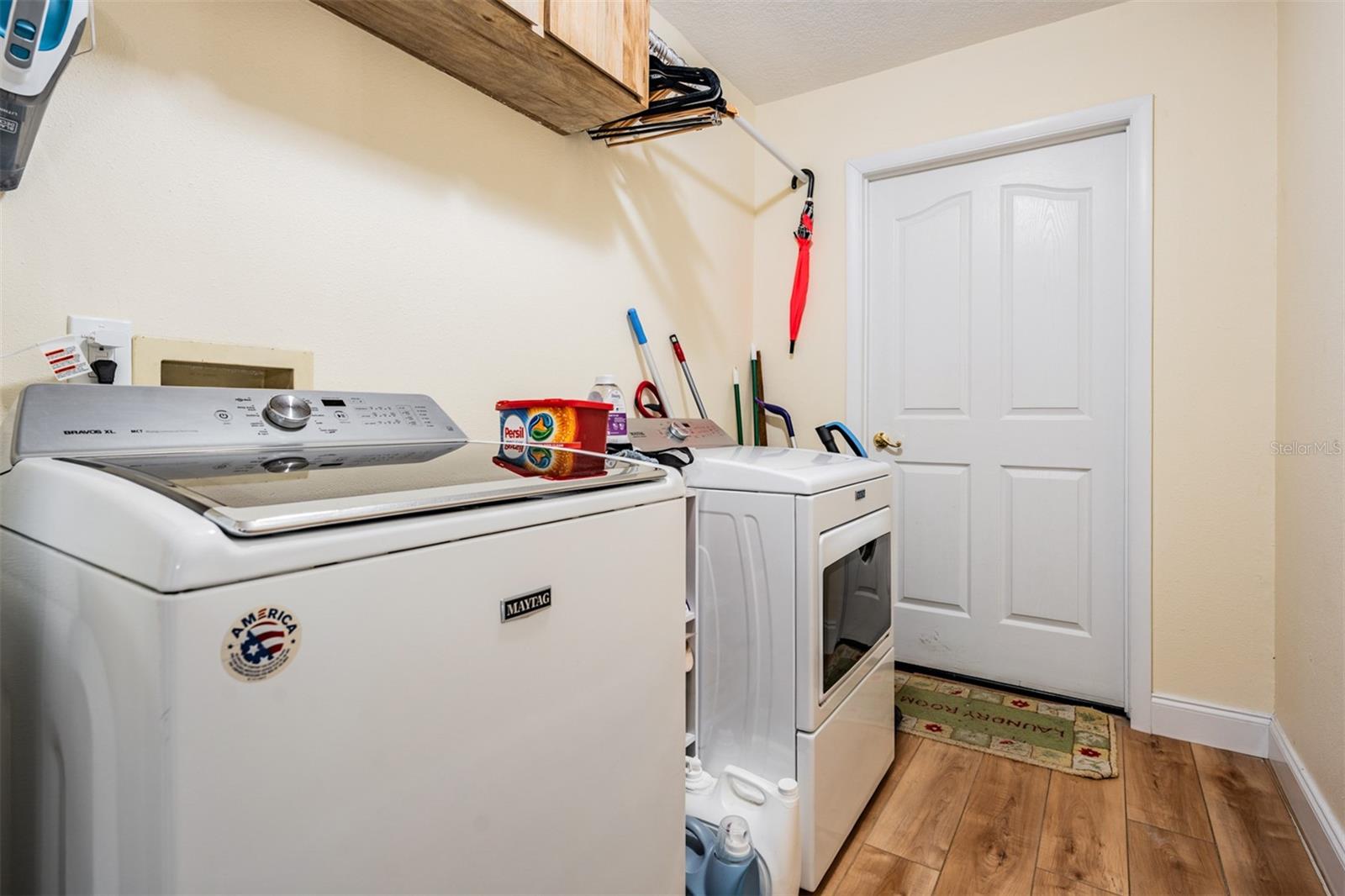 Laundry room - washer and dryer stay
