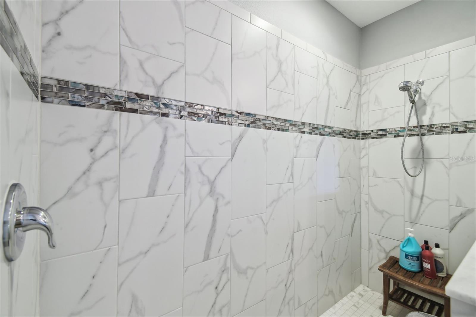 Primary shower