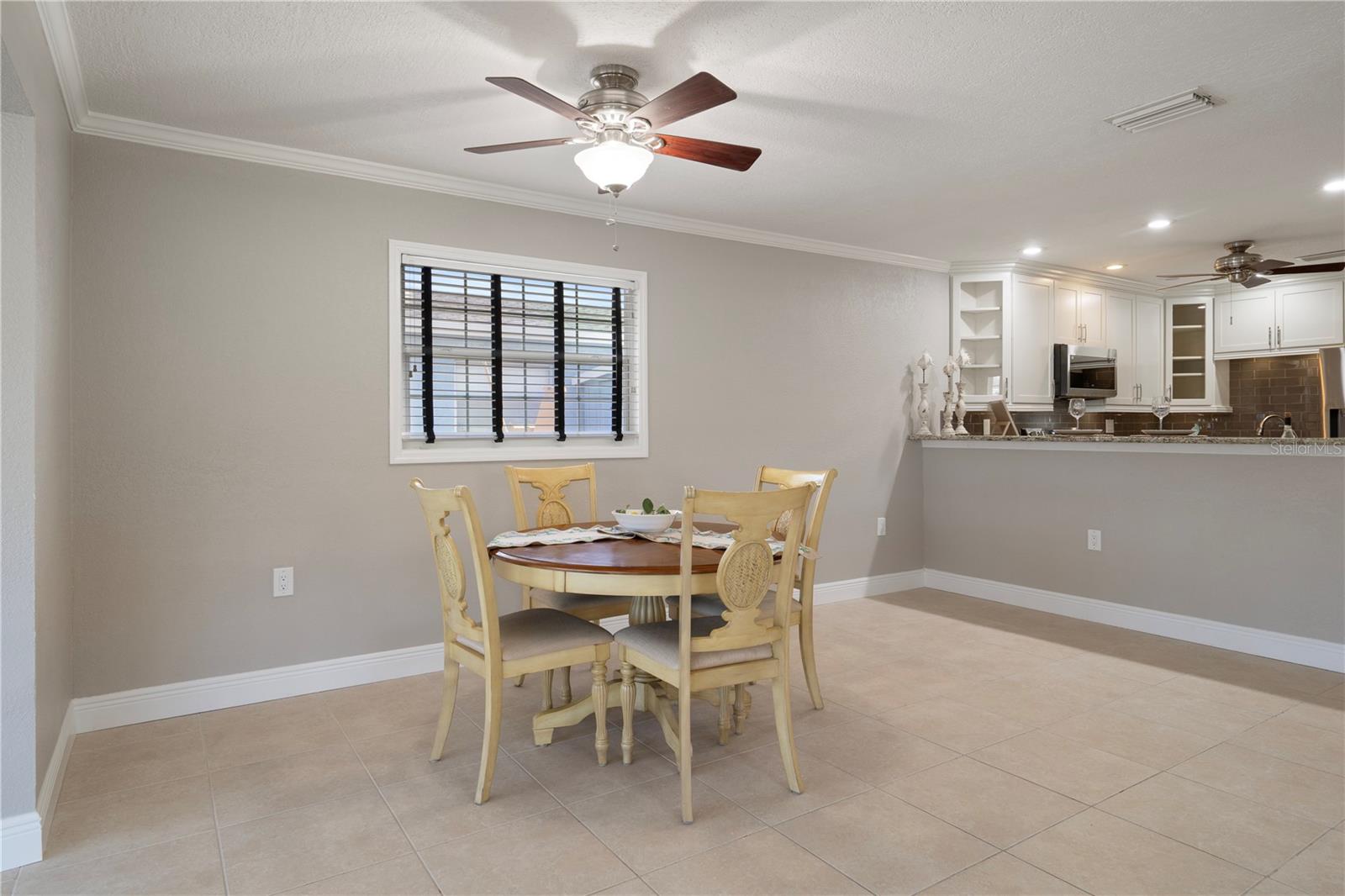 Kitchen/Dinning area