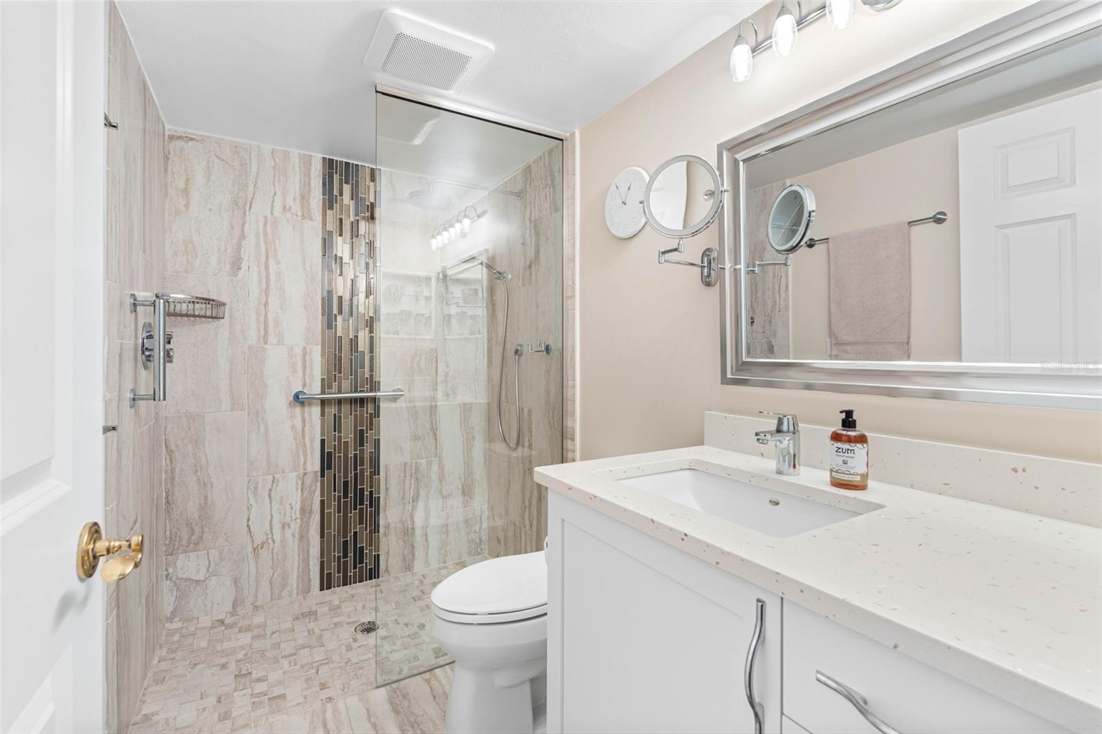Guest bathroom.