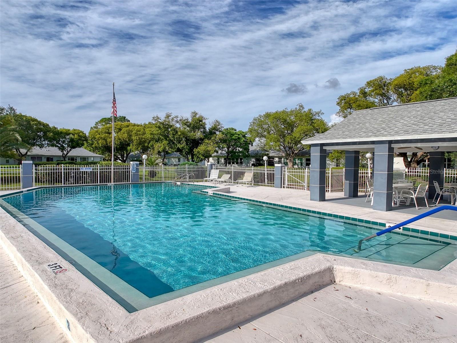 Linkside Pool