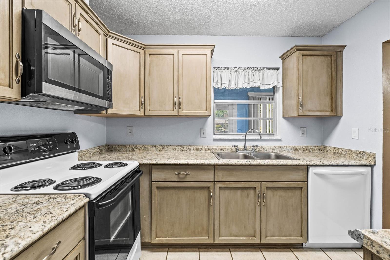 Spacious kitchen