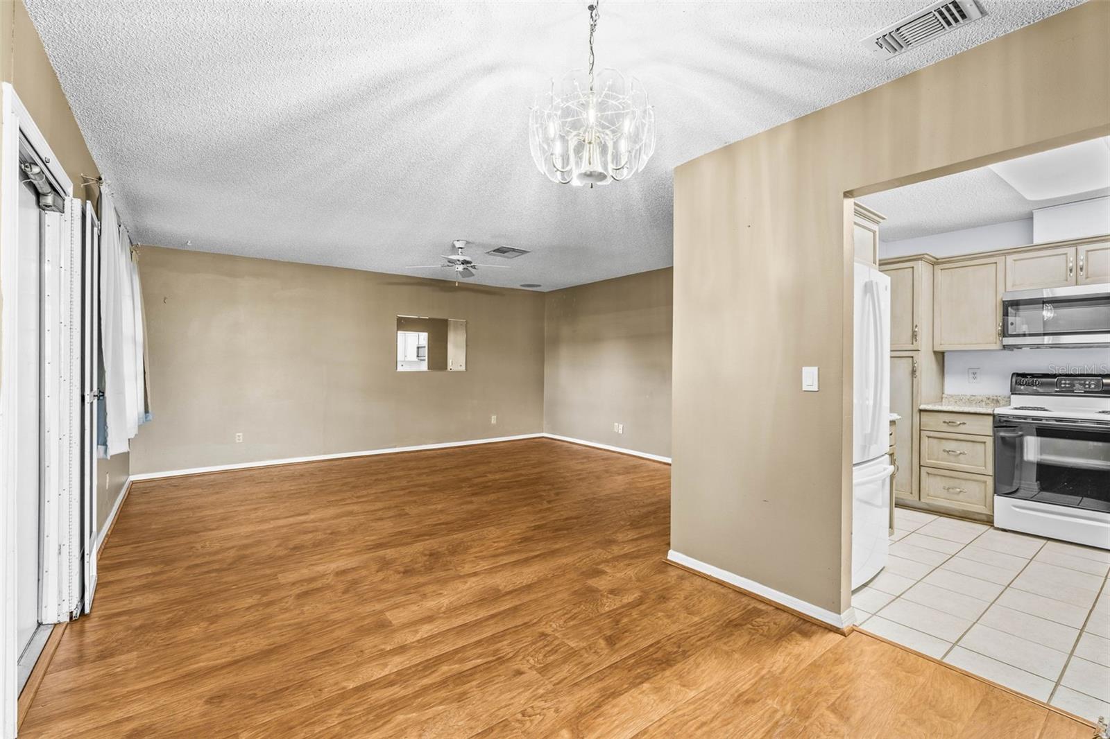 Spacious Dining Room beside kitchen