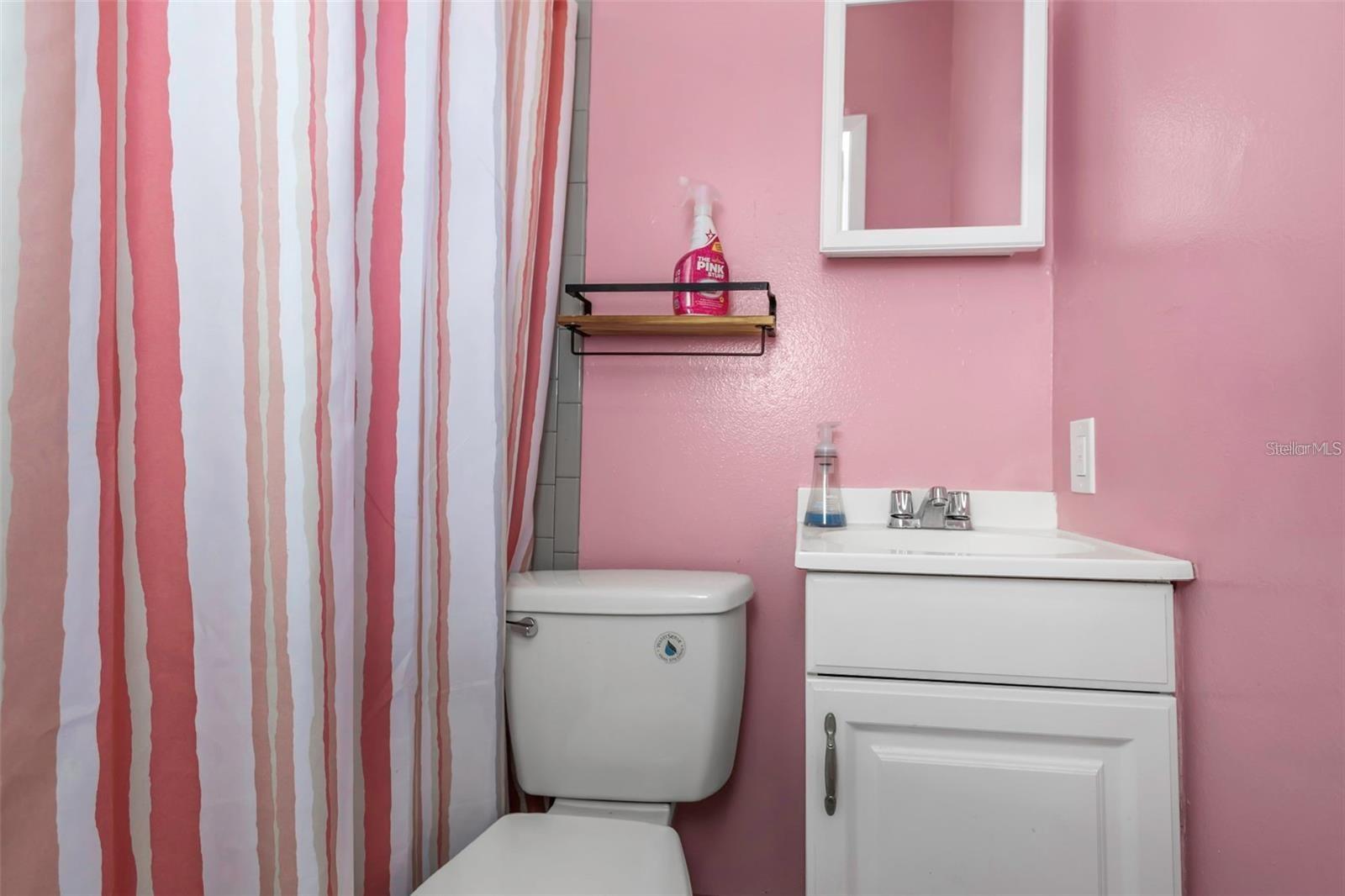 BATHROOM 2