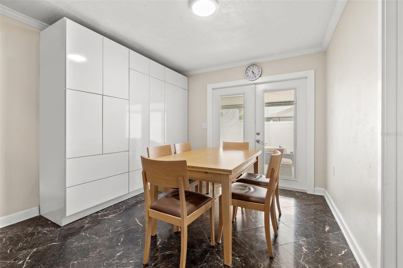 Dinette