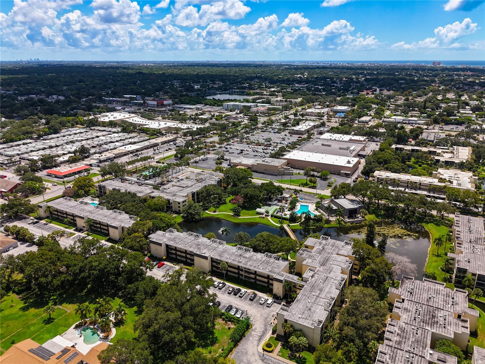 Lakeview of Largo