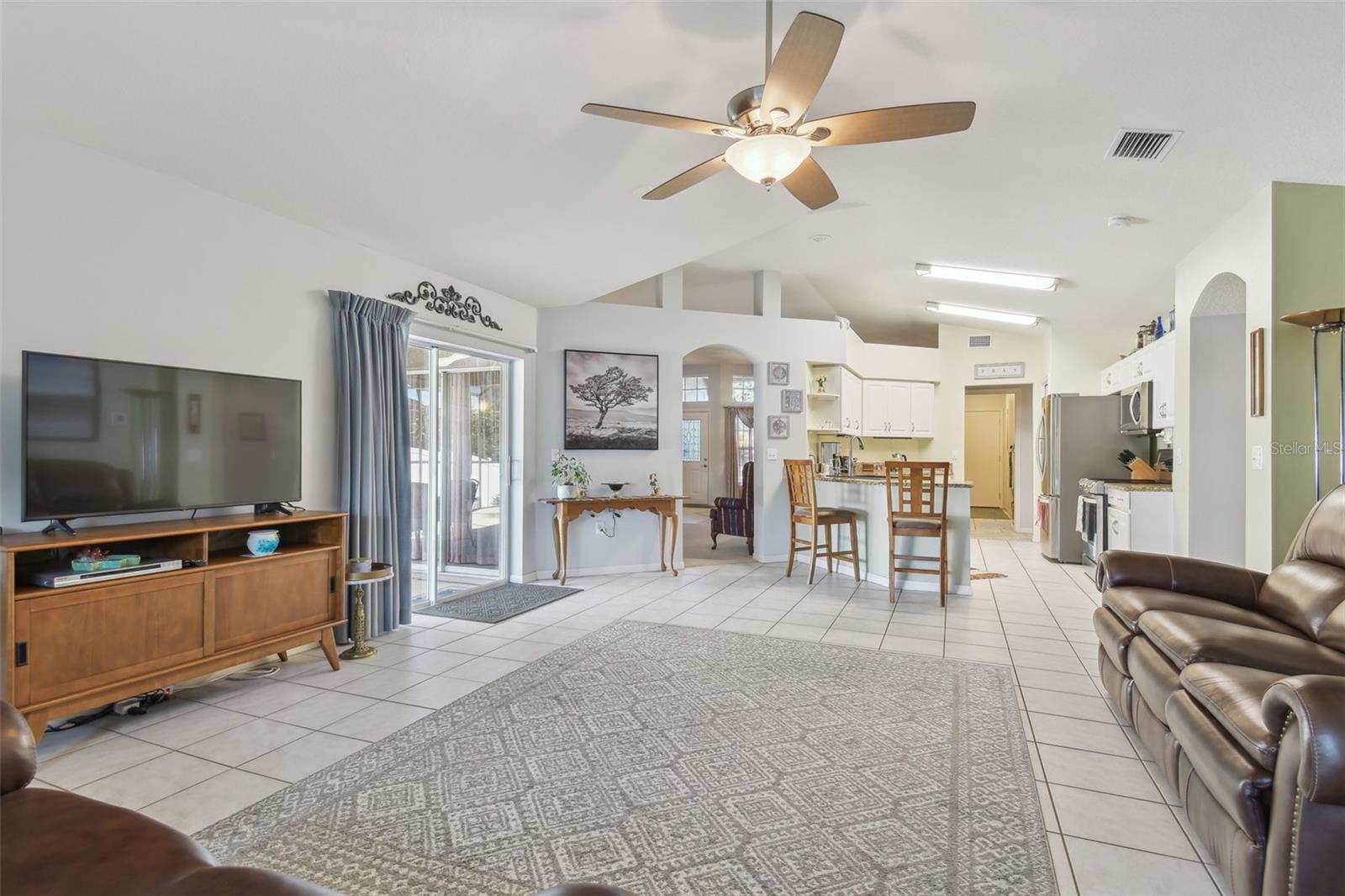 Family Room / 2nd living Room facing the kitchen