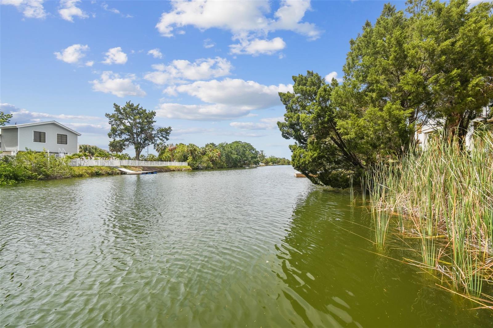 Blue skies, boating and calm waters. The BEST Florida has to offer.