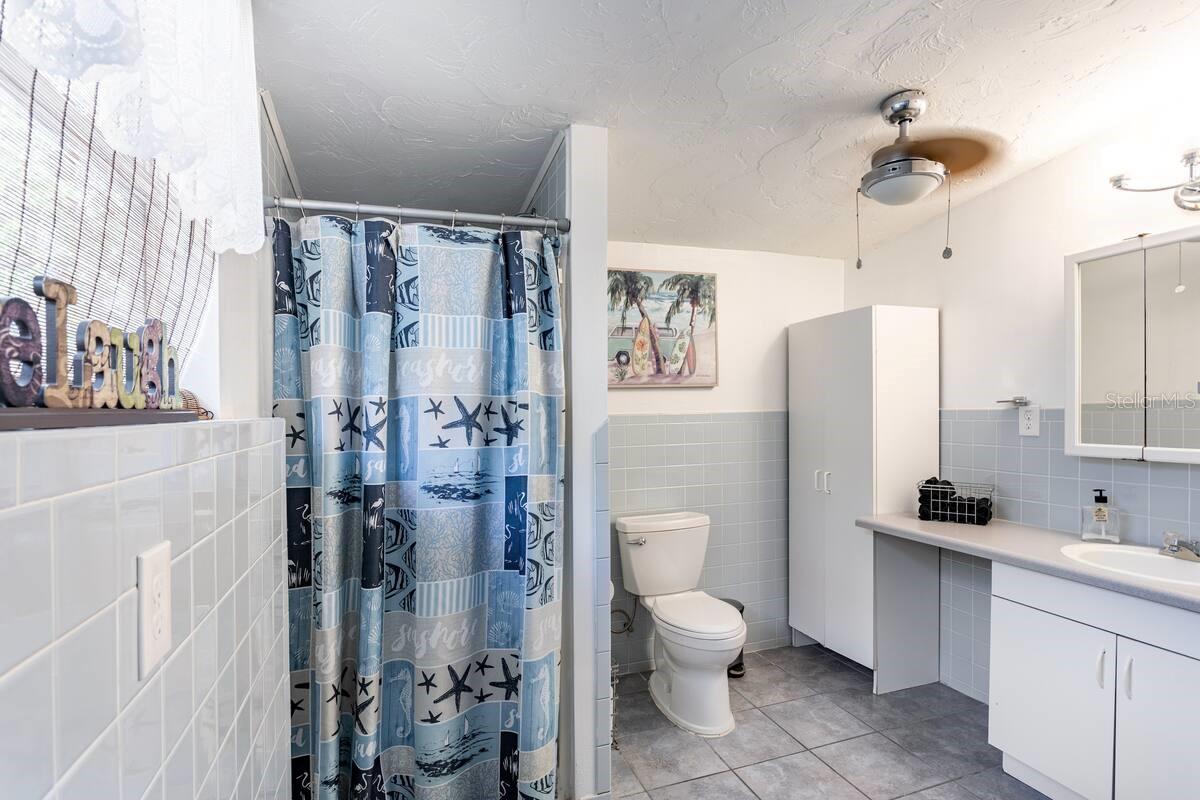 Bathroom 2