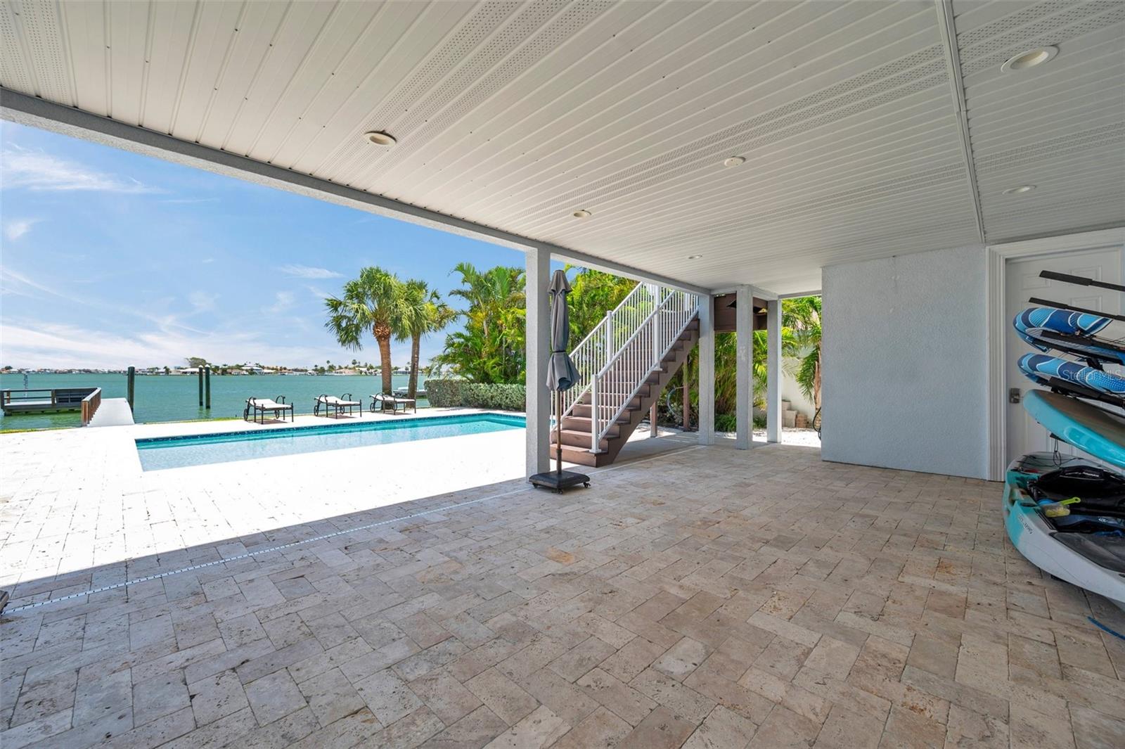 Covered lanai