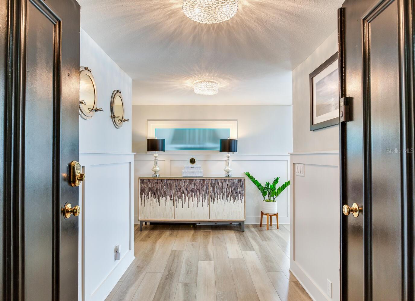 Grand Double Door Entry