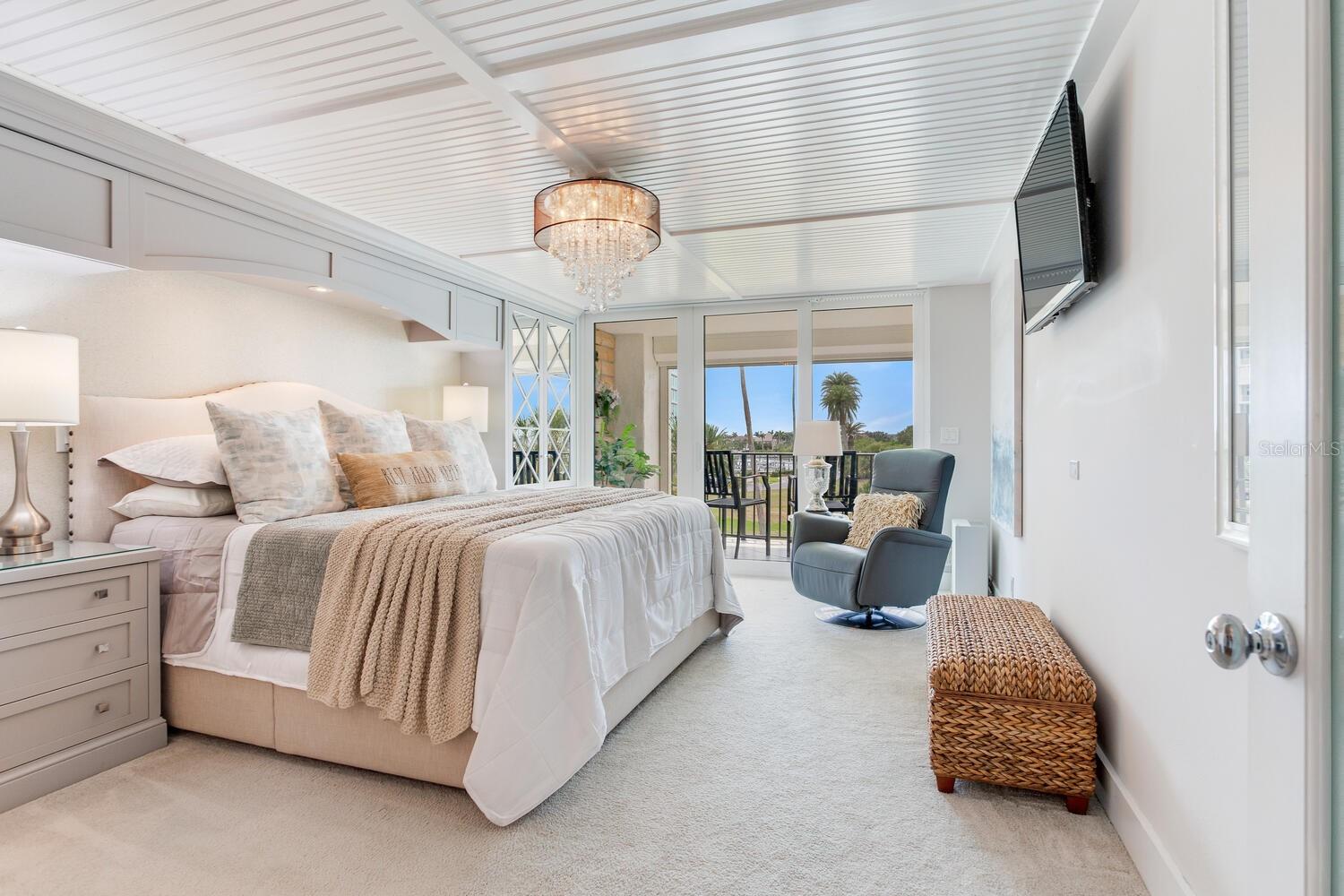 Elegant King Size Primary Ensuite