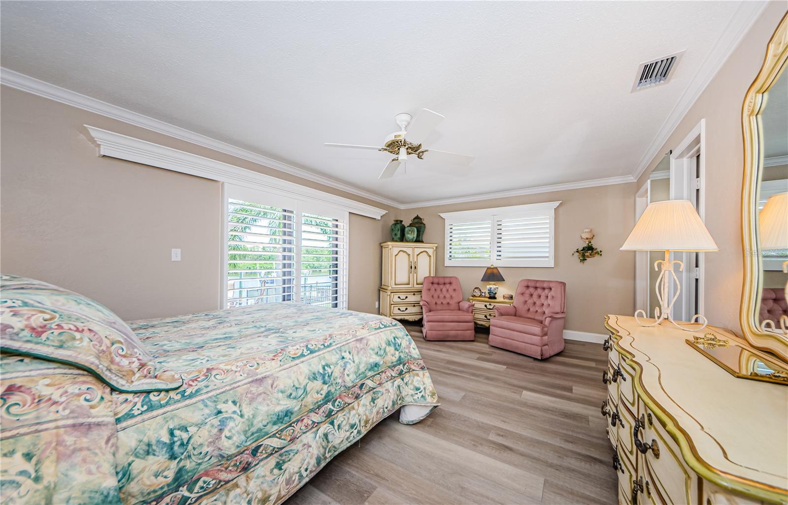 Another master bedroom view...with ensuite bath and walk in closet