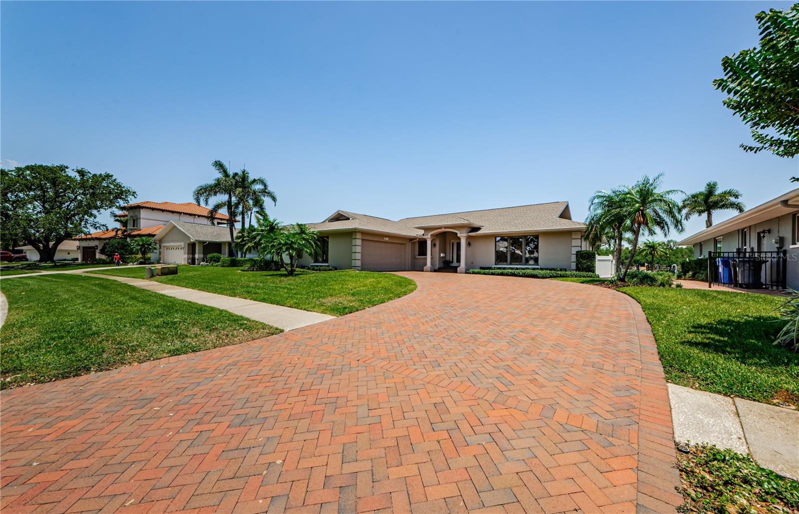 Great neighborhood and so well kept!