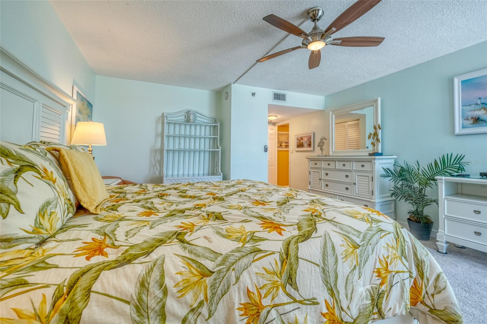 Primary suite