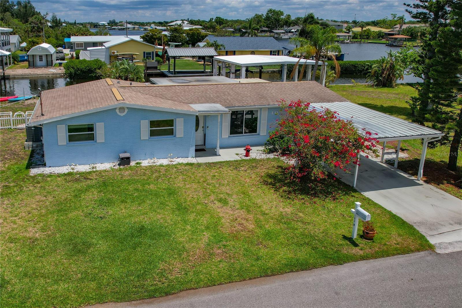 103 W North Branch Road - On Saltwater Canal to Ruskin Inlet