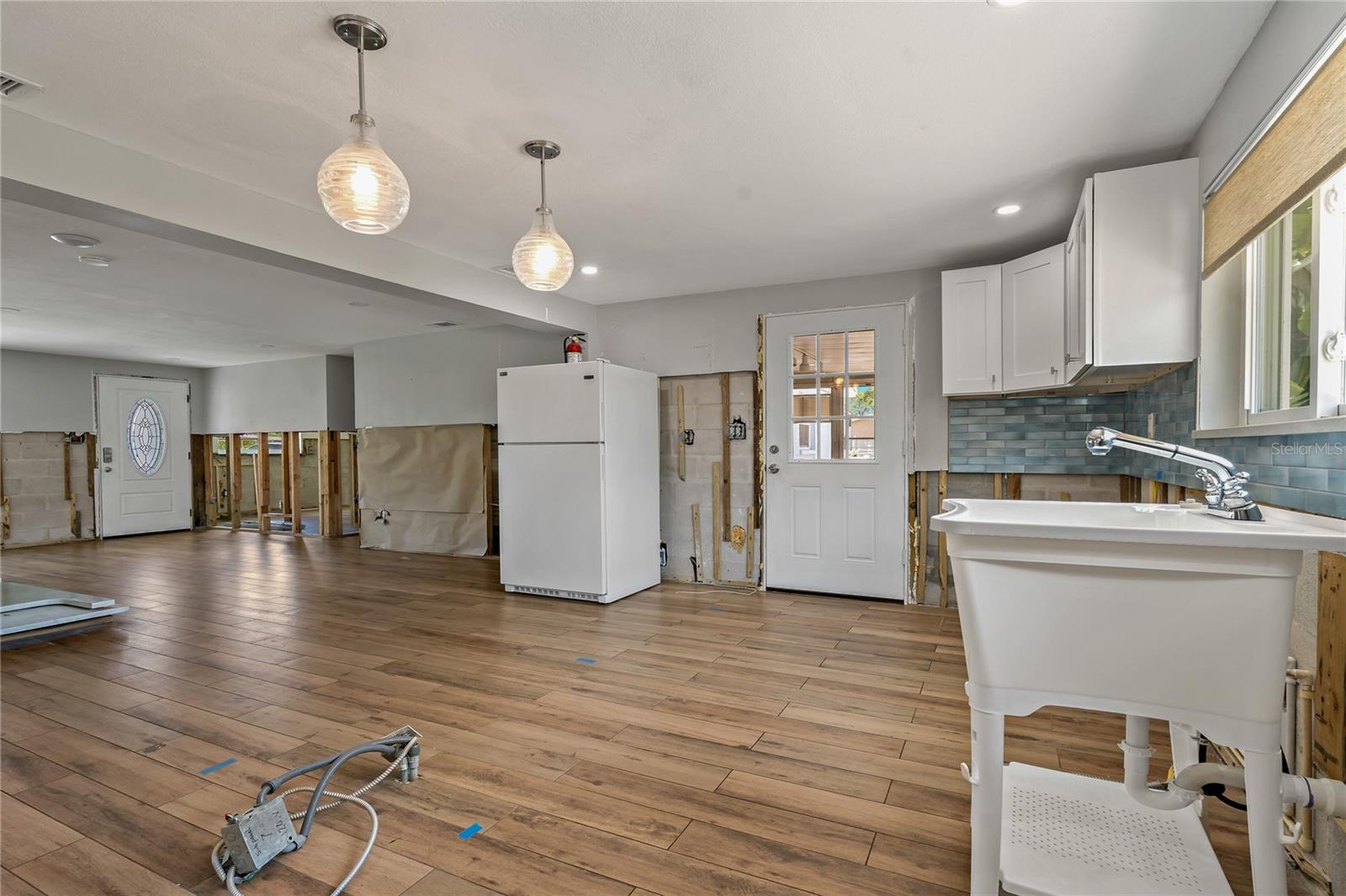 Tile floors throughout