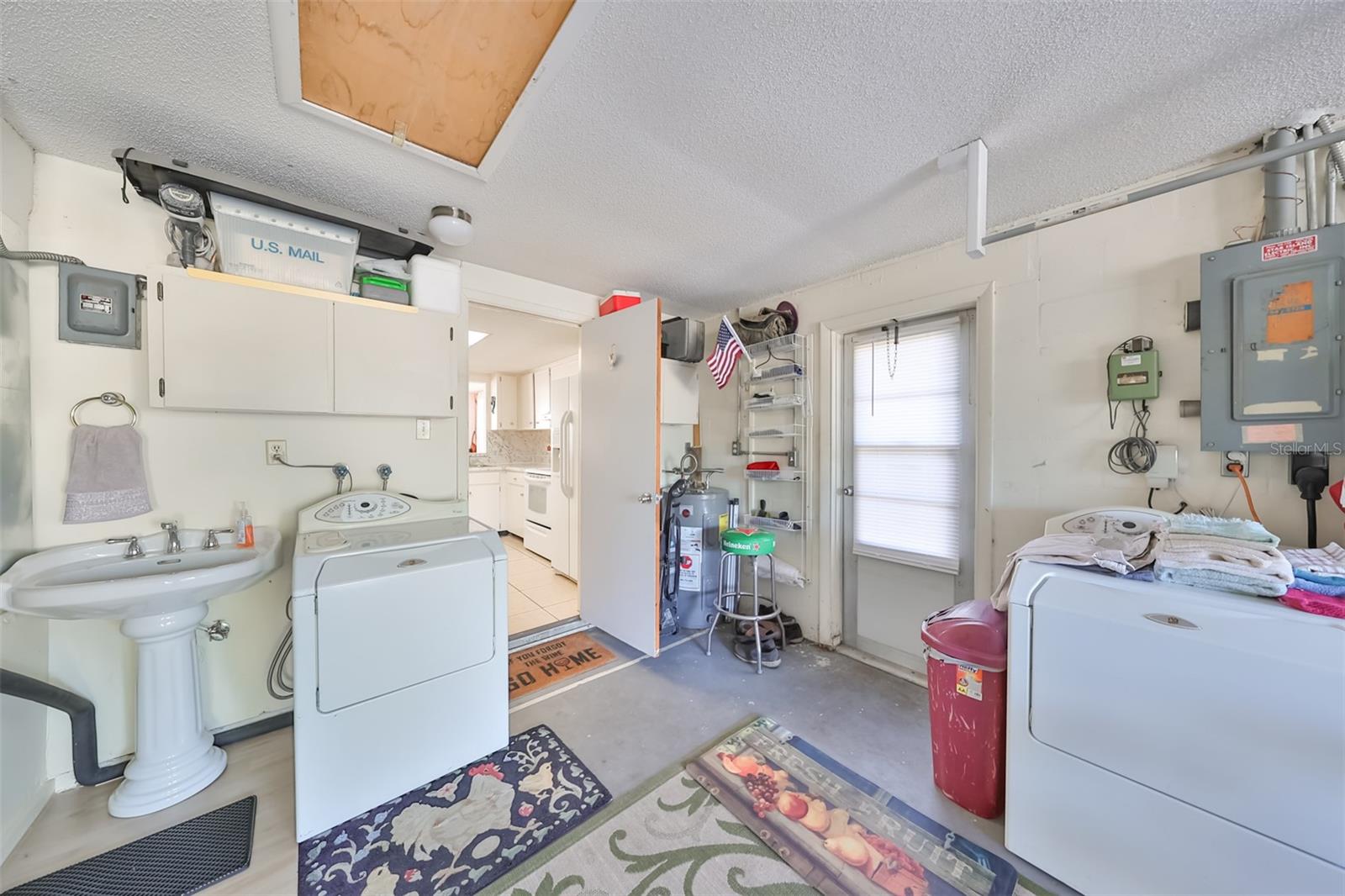 washer dryer in garage