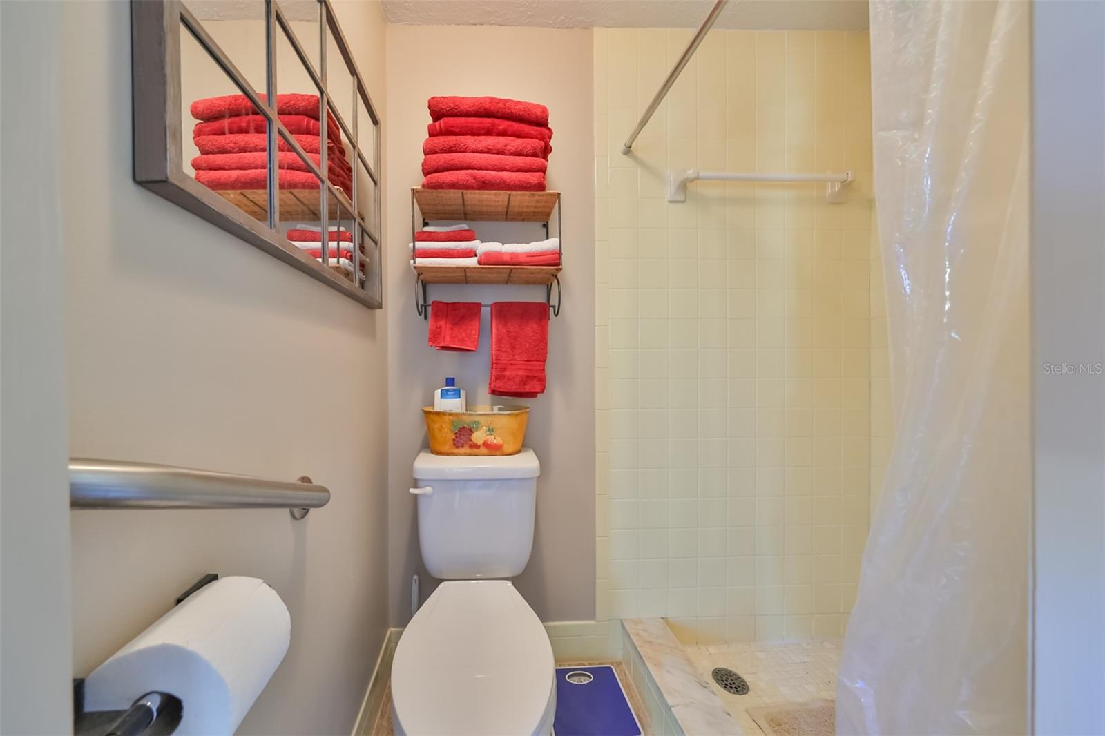 2nd bathroom in garage