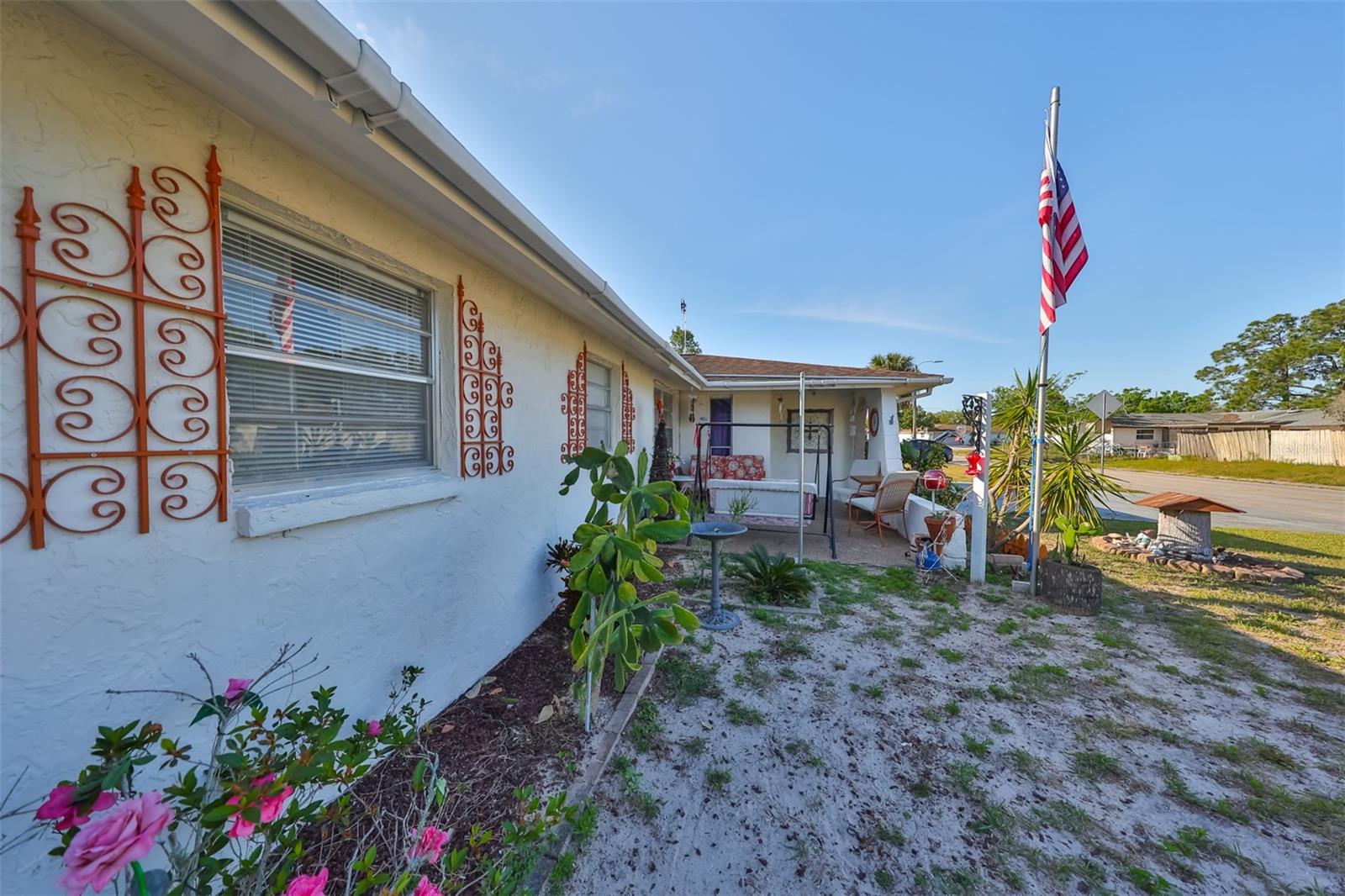side view of front yard