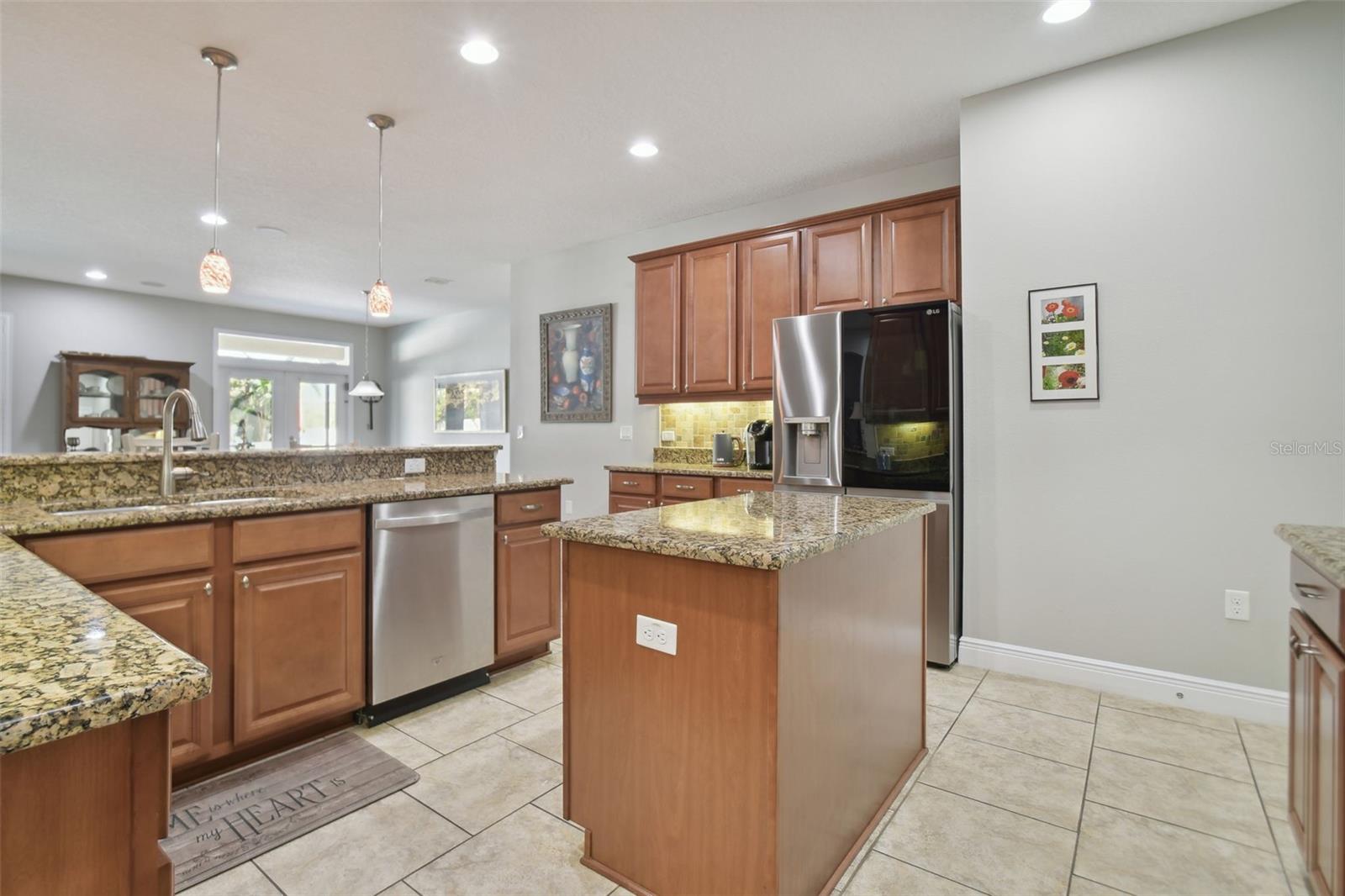 Kitchen w/stainless steel appliances