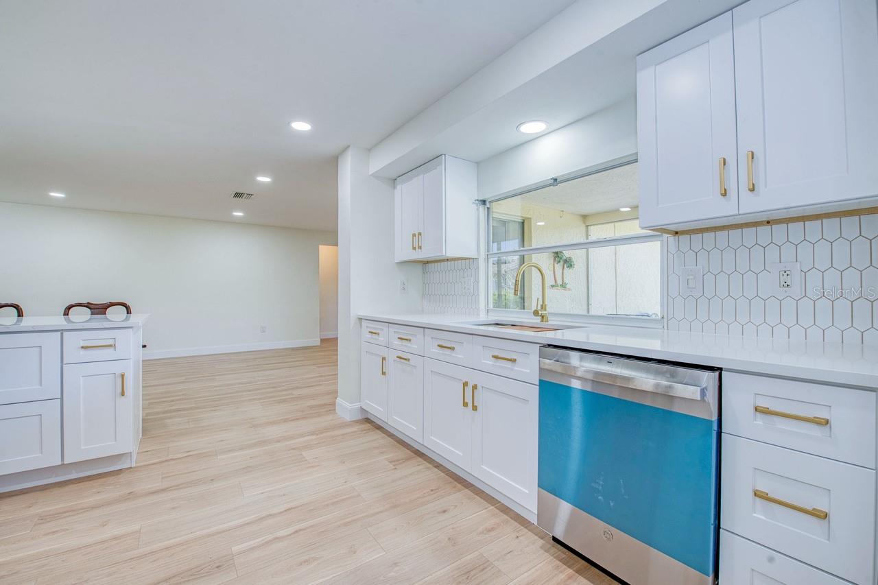 Kitchen - Brand New Cabinets and Appliances