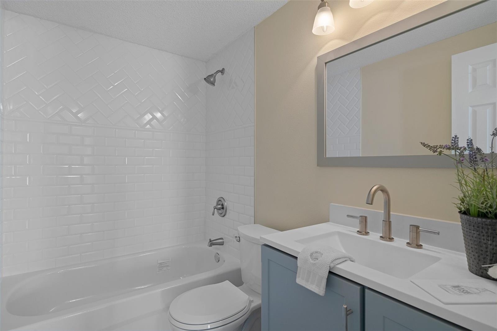 Hallway Bathroom - updated all new