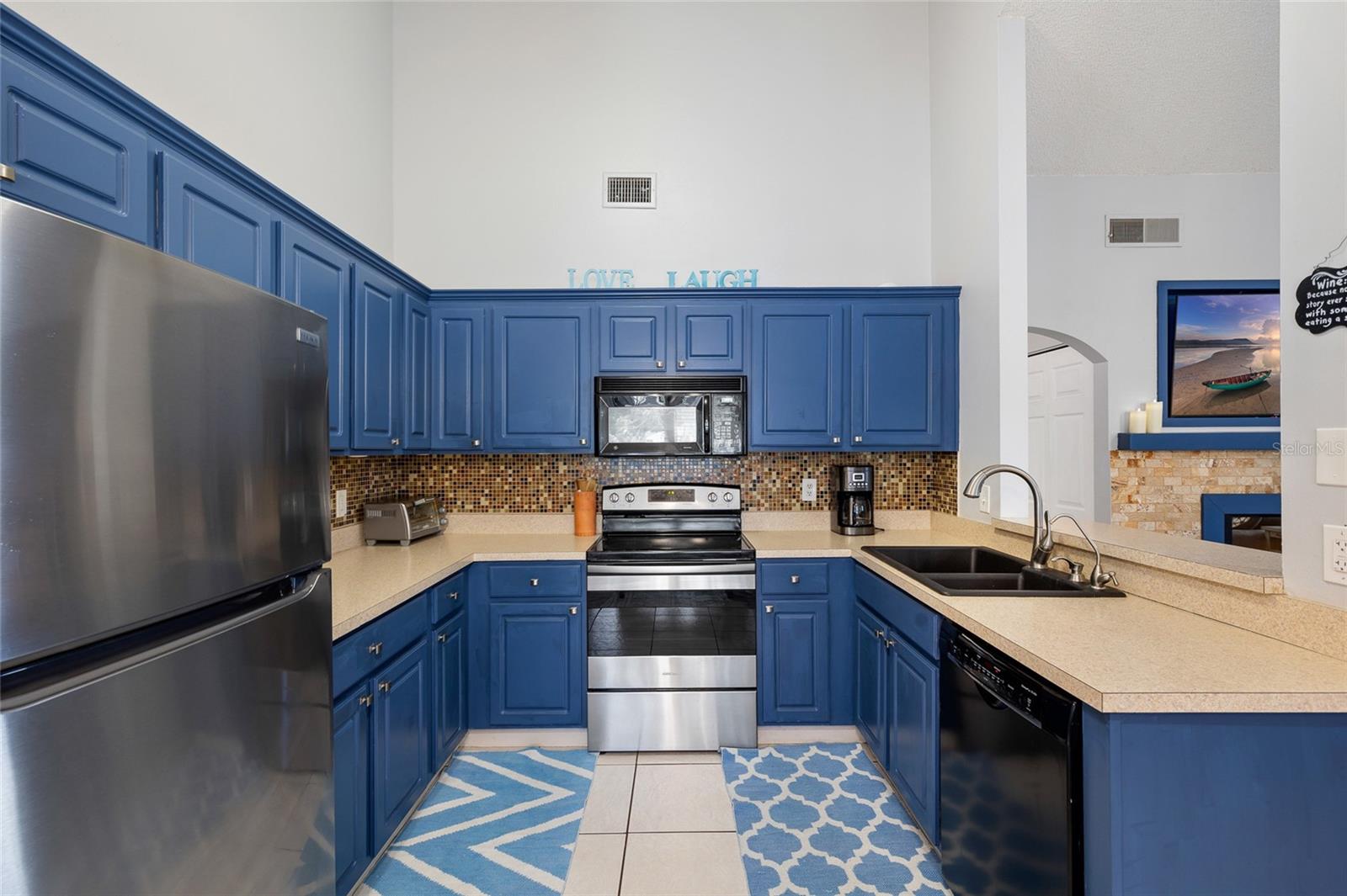 Cabinets galore!