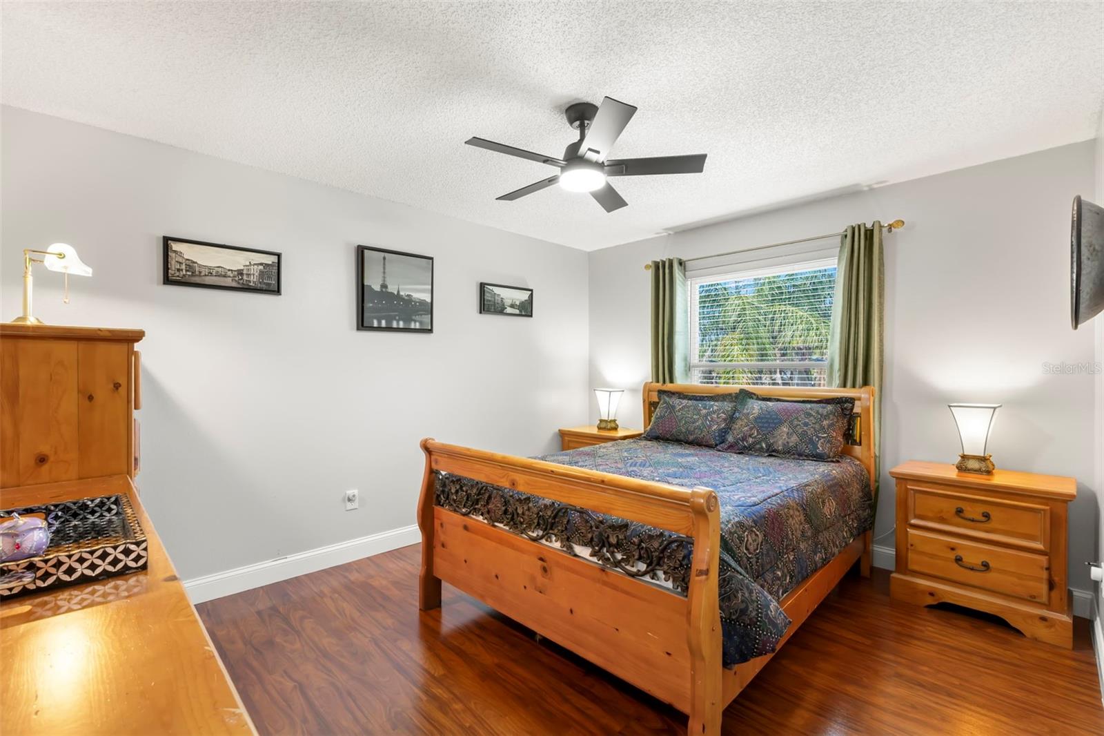 Guest Bedroom 1