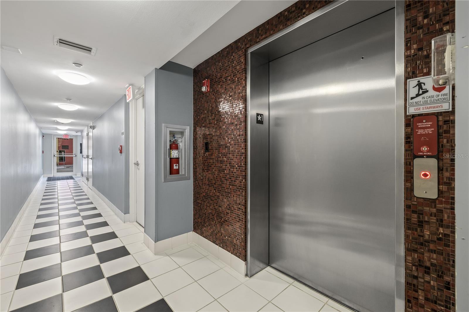Community elevator takes you right up to the 5th floor.