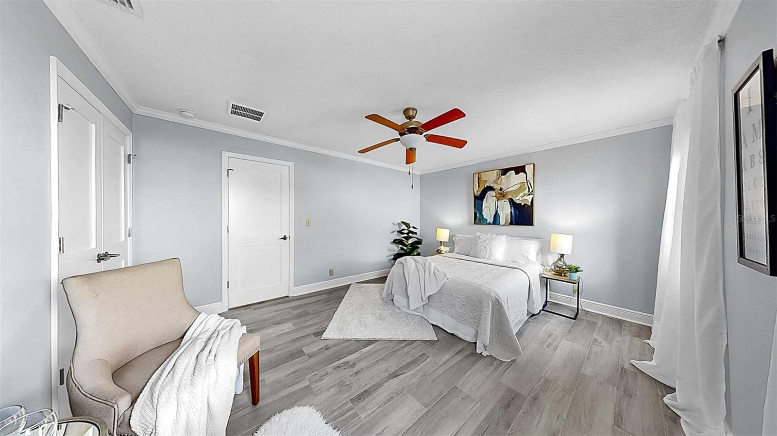 Primary En-Suite