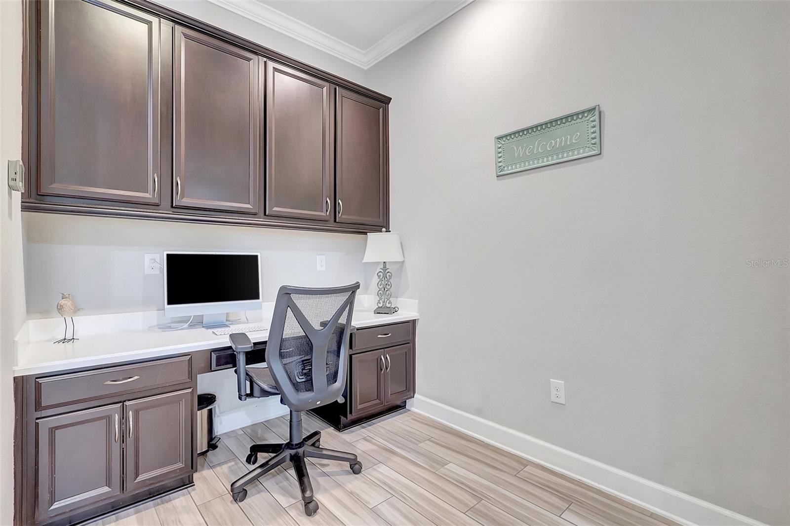 Bonus Smart Office Nook