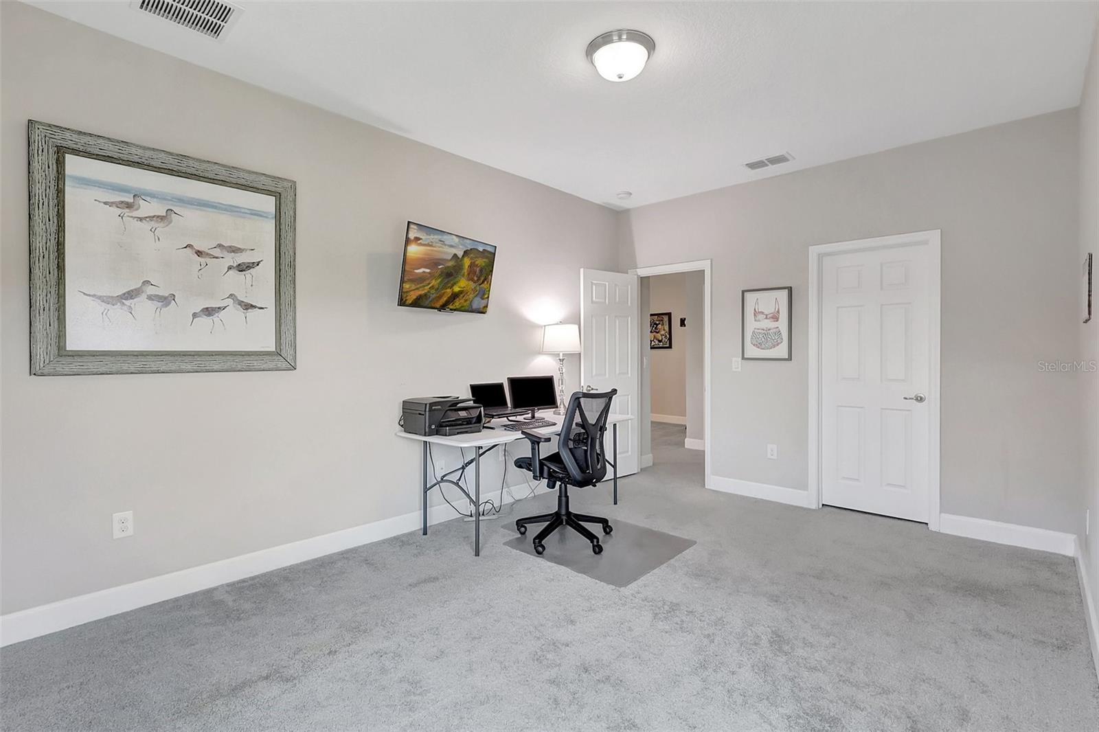 Upstairs Single Bedroom