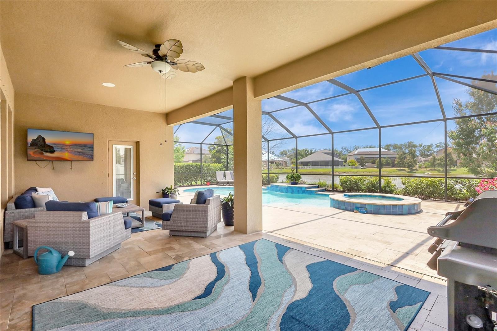 Nice under cover lanai for relaxing outdoors
