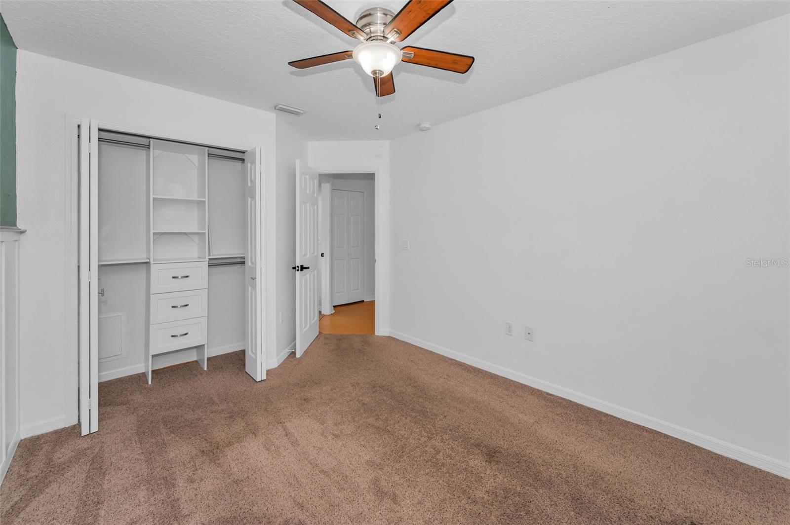 Closet Built-in Shelving