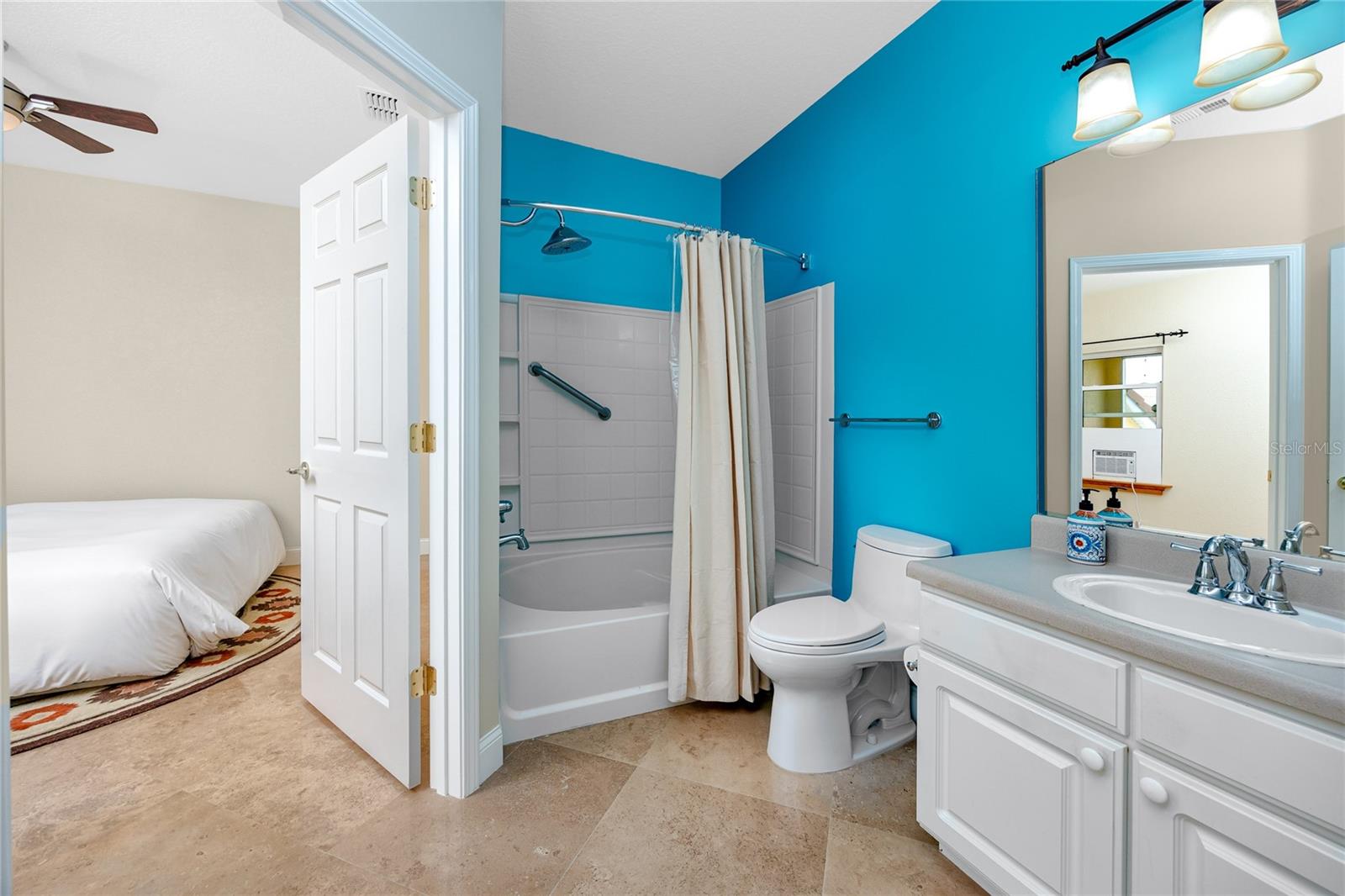 Jack-n-Jill Bath off 2nd Bedroom and Kitchen