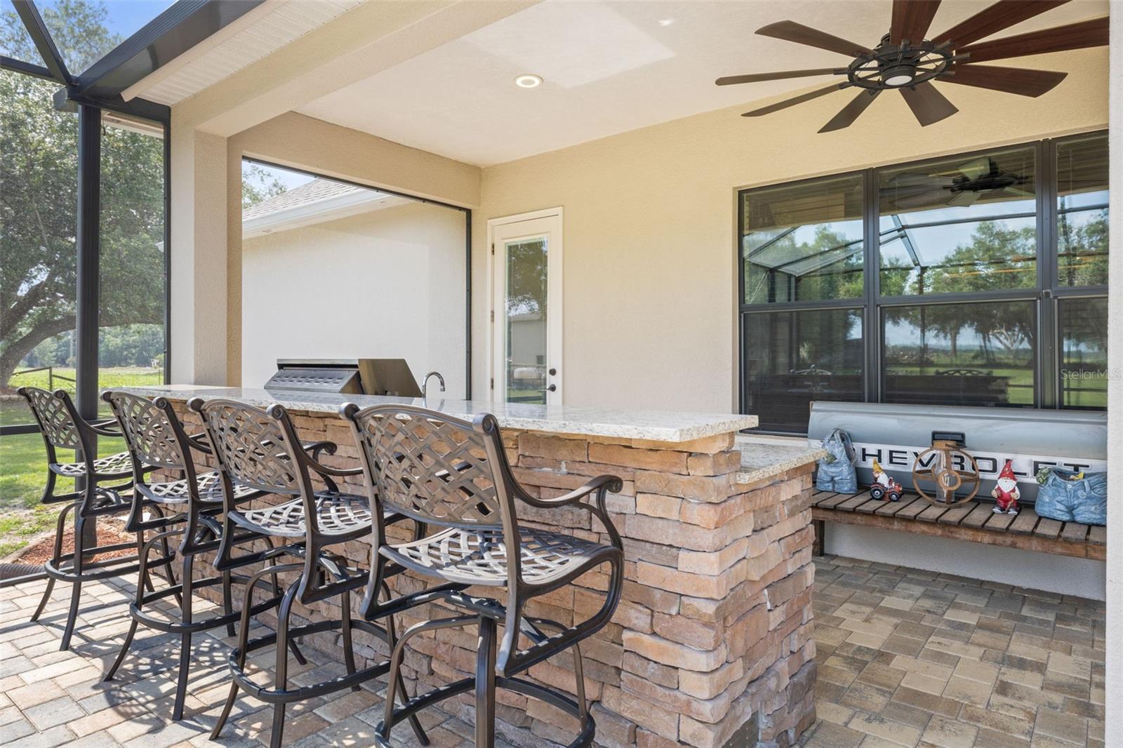 Outdoor Kitchen