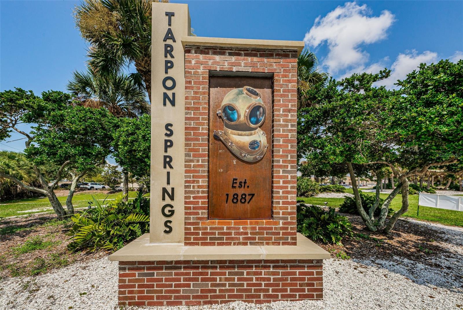 Tarpon Springs sign