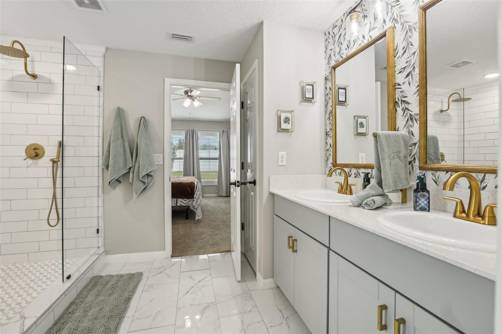 Primary Suite Bathroom