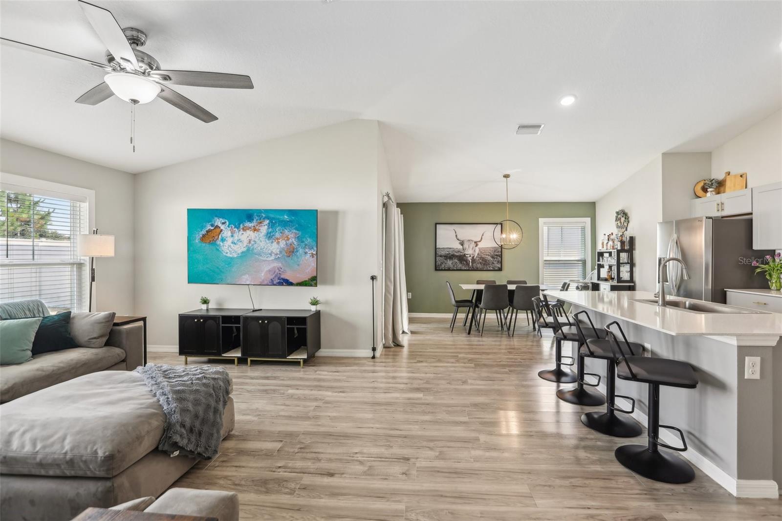 Living Room Kitchen & Dining