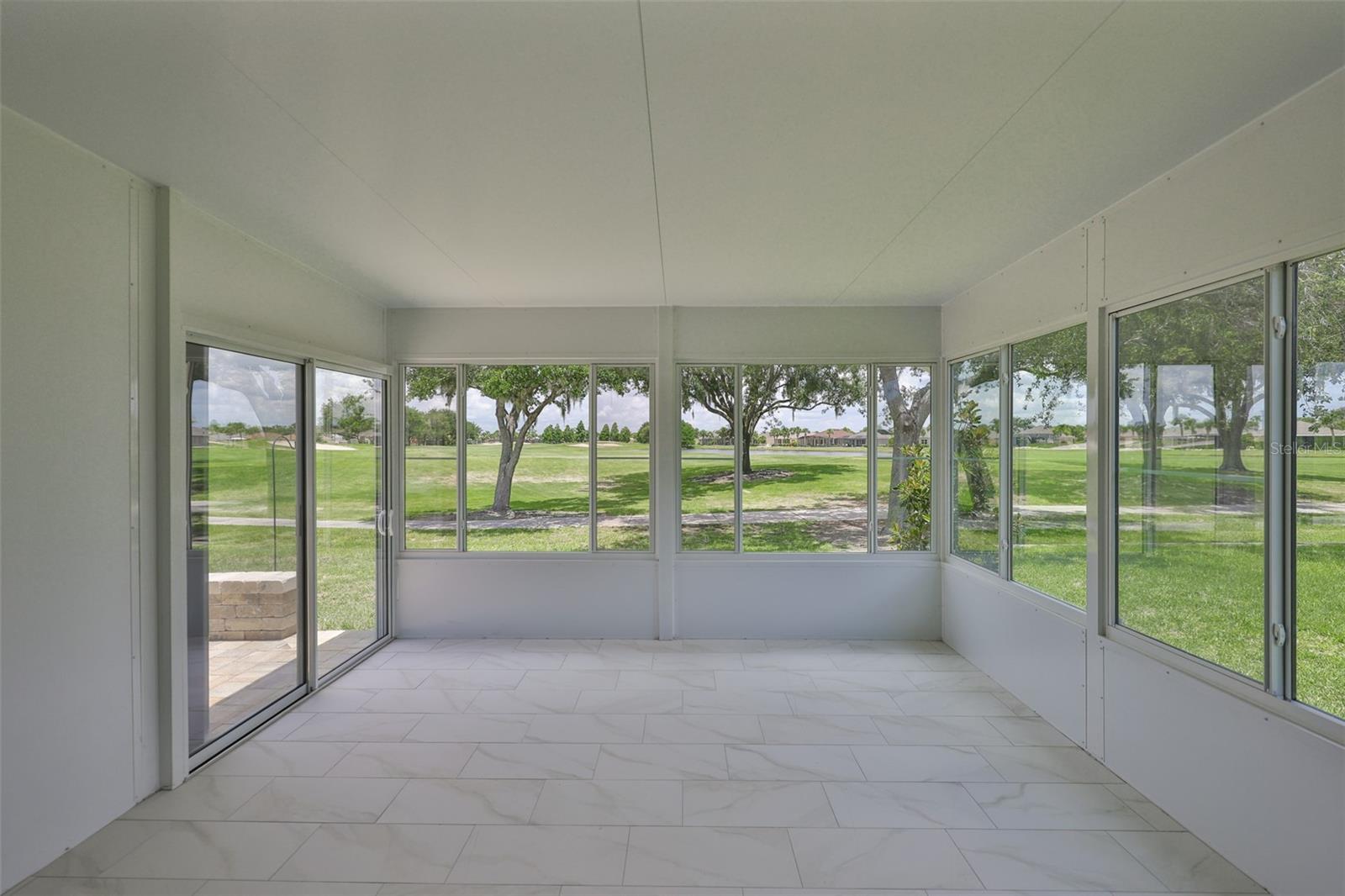 Absolutely stunning view in a room which you can enjoy year round.