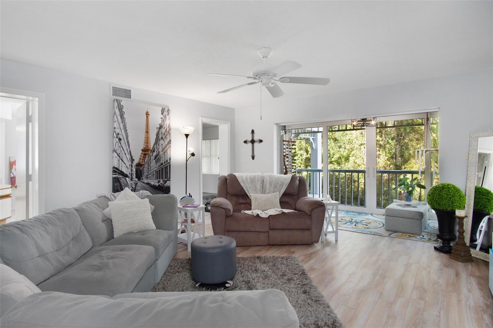 Living Room, Enclosed huge Patio/Balcony