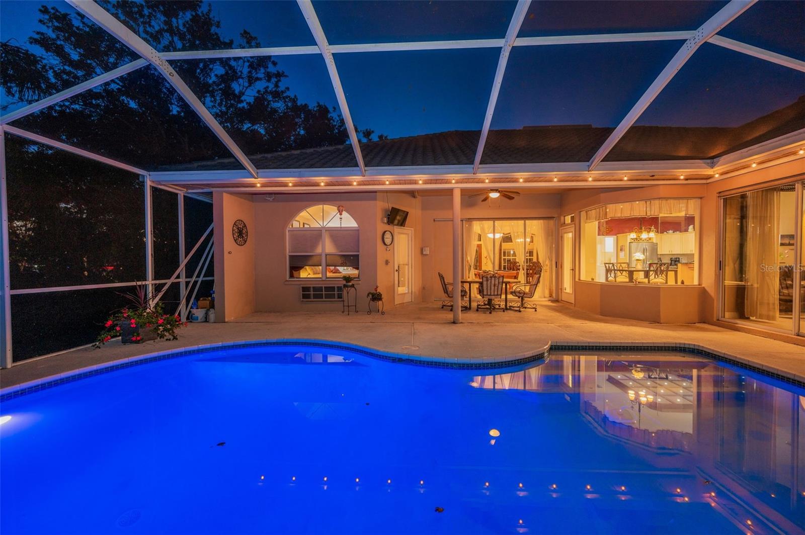 Pool & Lanai