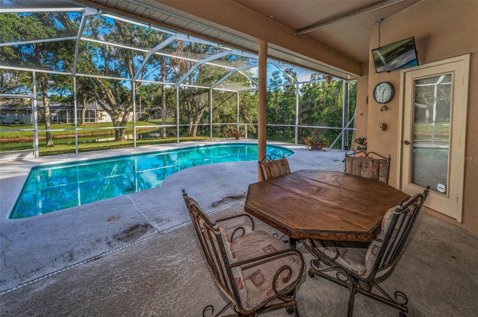 Lanai & Enclosed Pool